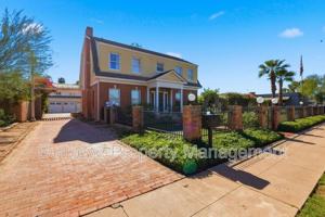 featured image of 525 W Lynwood St