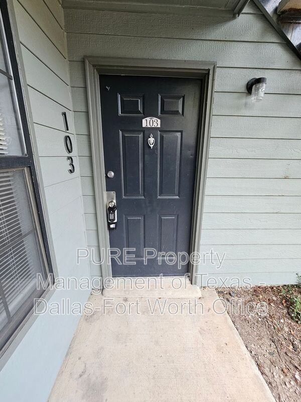 814 Castleglen Drive - Photo 2 of 24