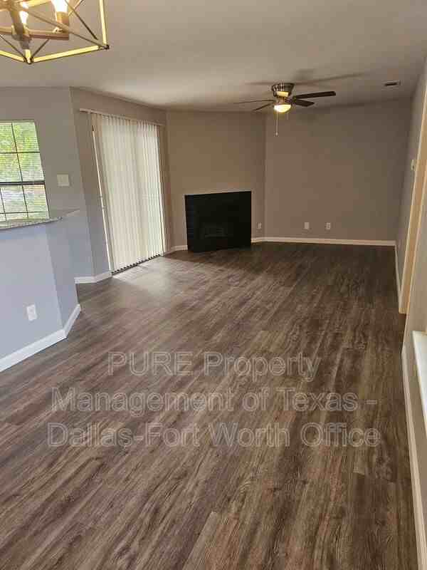 814 Castleglen Drive - Photo 6 of 24