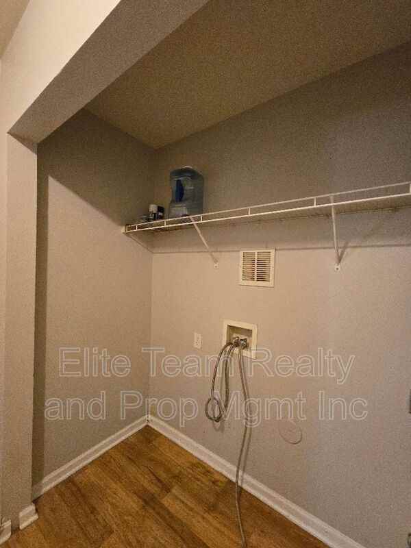 5320 Peach Place Lane - Photo 5 of 11