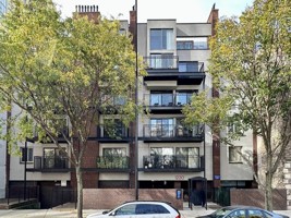 featured image of 1220 N La Salle Dr #3B