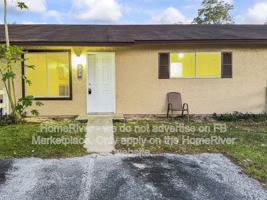 featured image of 828 W Rosewood Ln