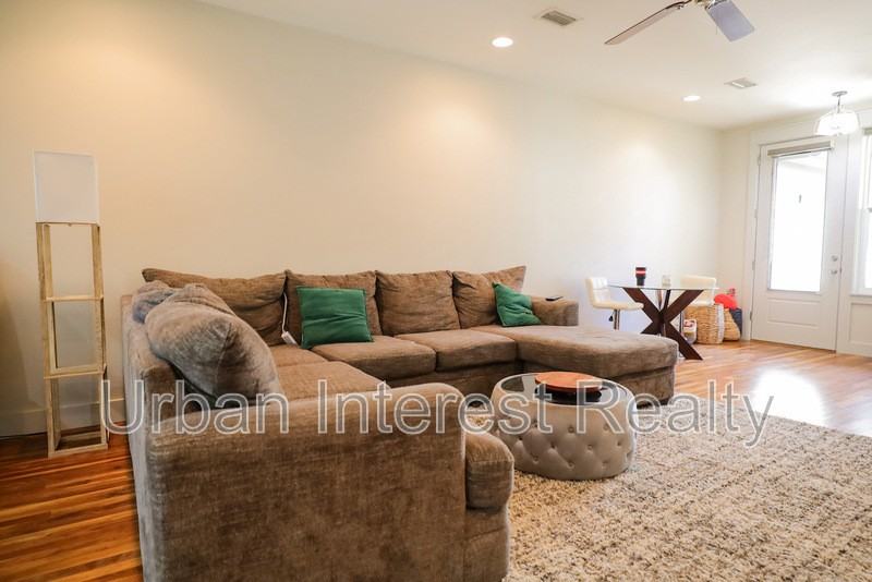 63 Palm Street #B - Photo 3 of 22