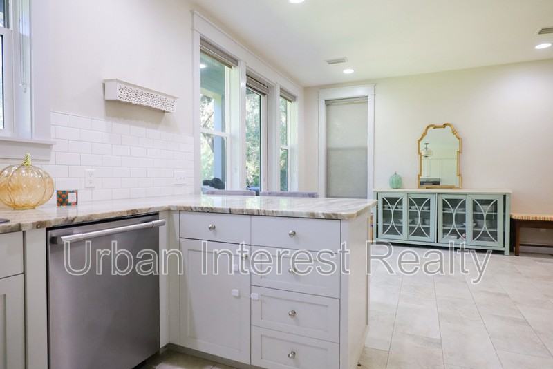 63 Palm Street #B - Photo 6 of 22