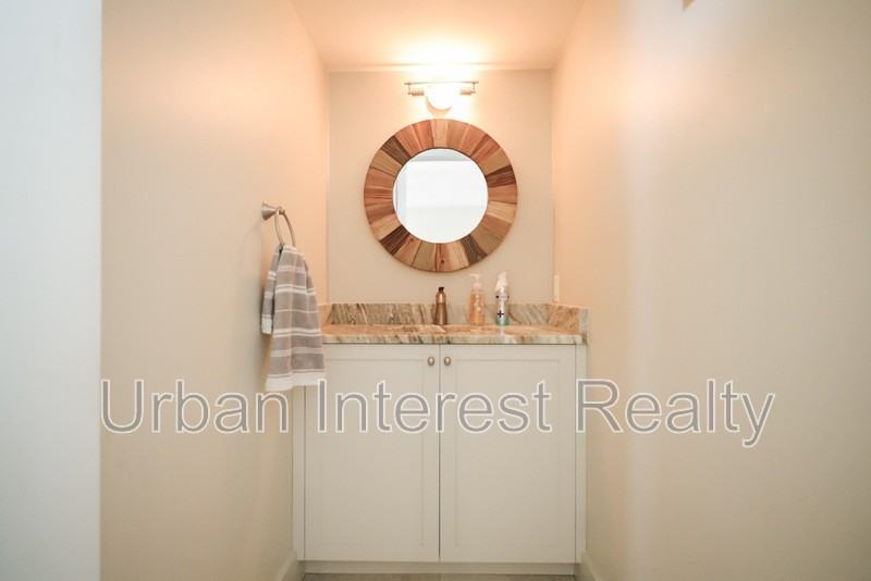 63 Palm Street #B - Photo 7 of 22