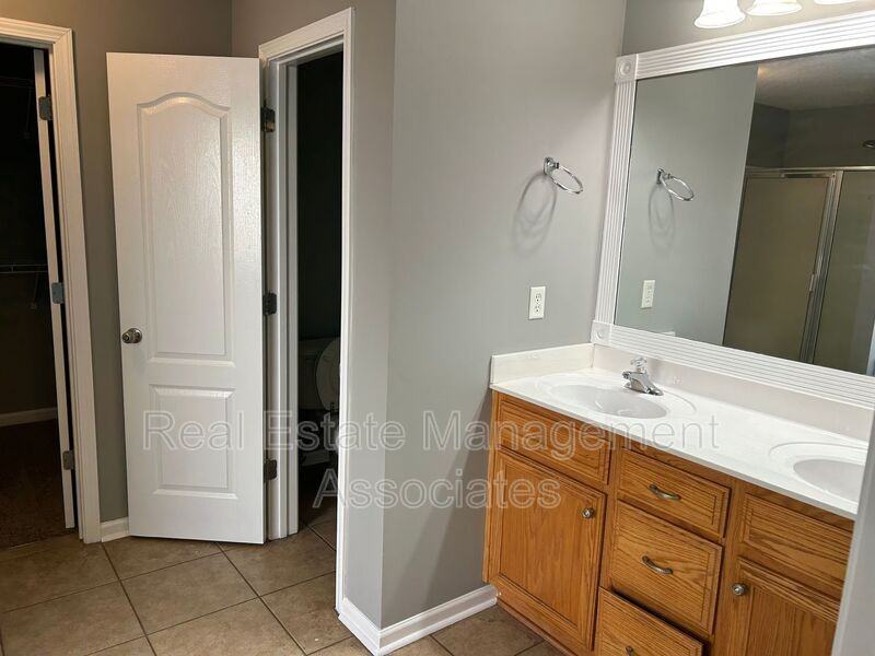 648 Lynchburg Street - Photo 7 of 11