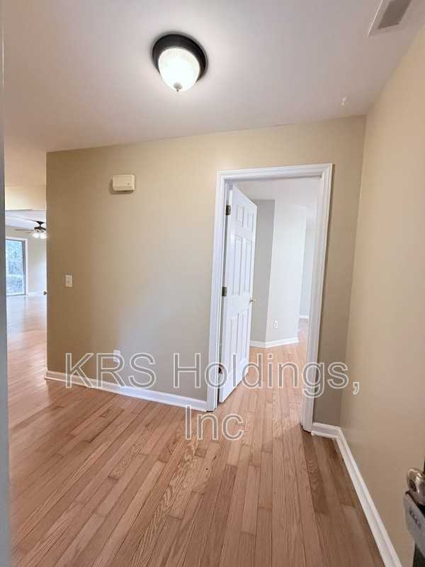 5113 Rina Ct - Photo 3 of 11