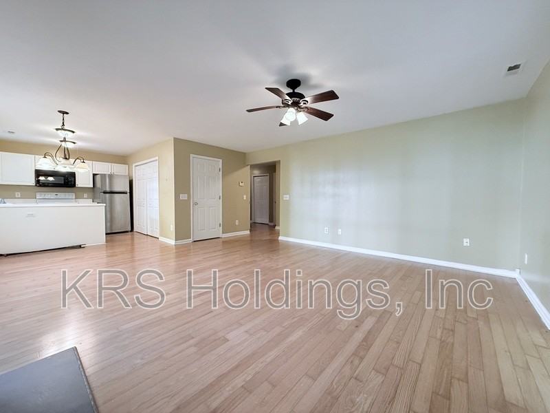 5113 Rina Ct - Photo 5 of 11