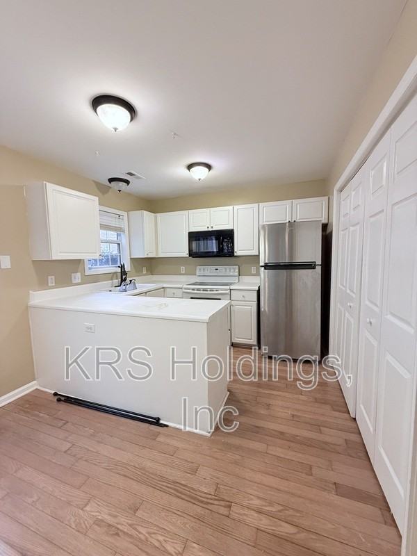 5113 Rina Ct - Photo 7 of 11