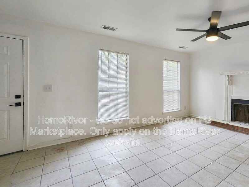 5482 Martins Crossing Rd - Photo 3 of 23