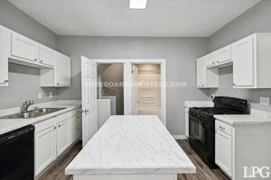 featured image of 365 Burger St