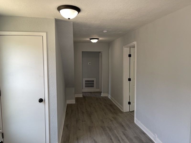 215 E Burwell Ave #1 - Photo 3 of 14