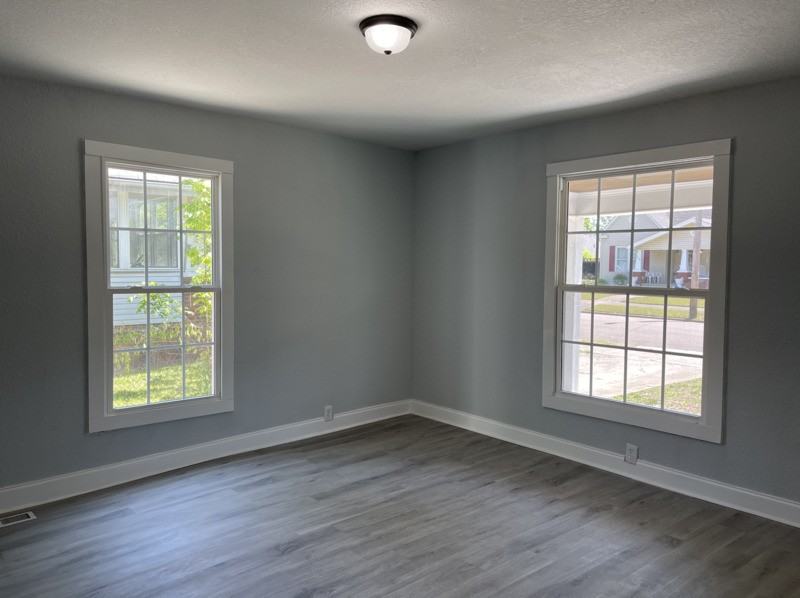 215 E Burwell Ave #1 - Photo 5 of 14