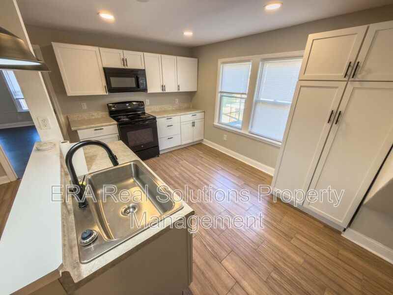 3566 Estes Pl #3 - Photo 3 of 11