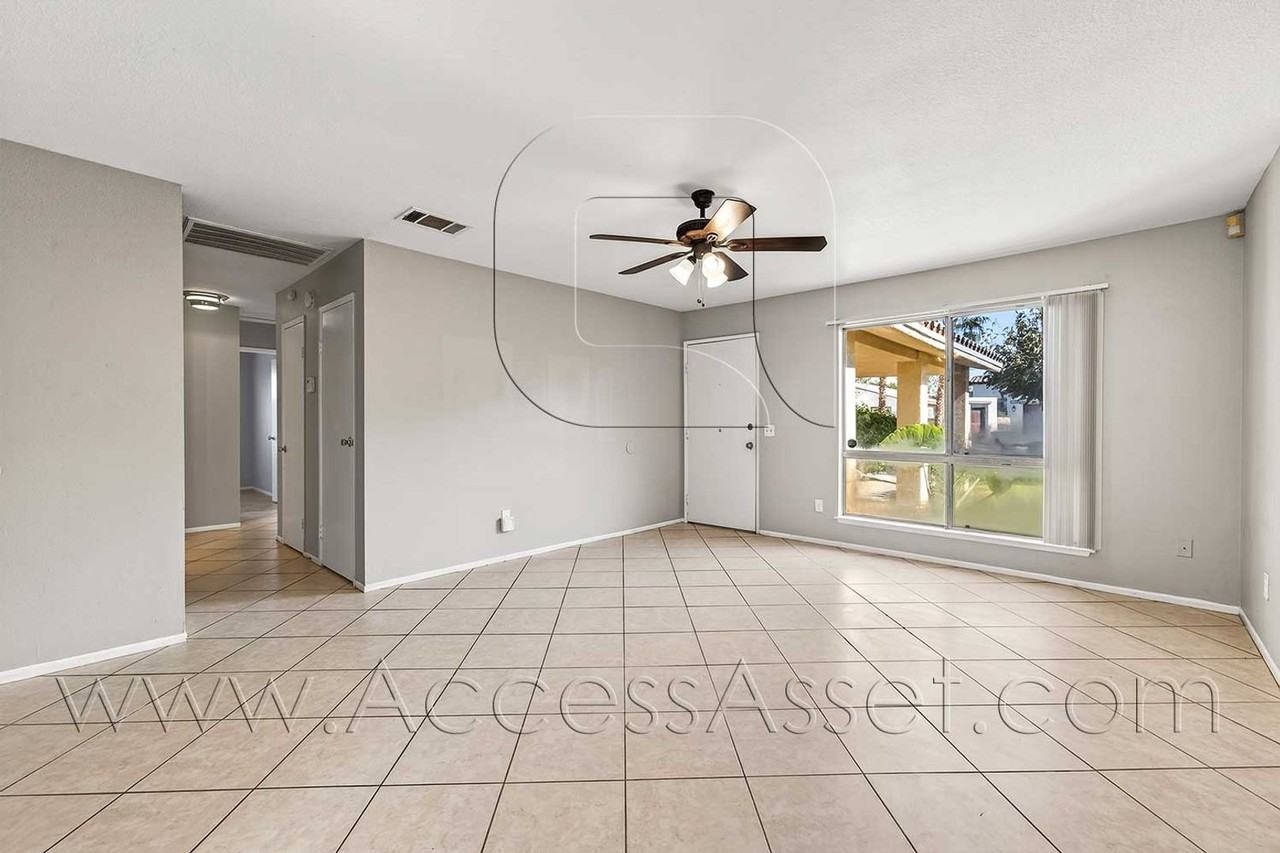 52095 Avenida Mendoza - Photo 7 of 32