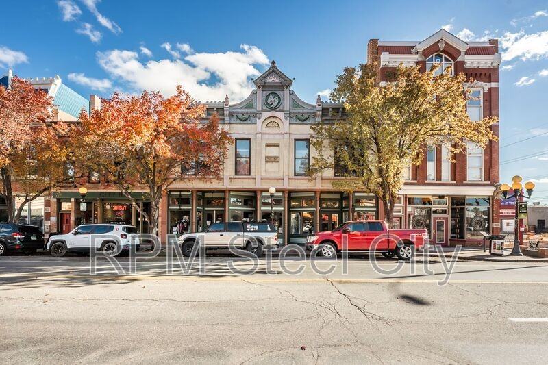 226-228 S Union Ave - Photo 2 of 19