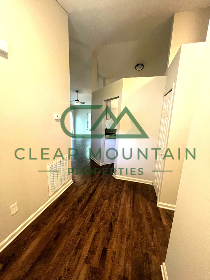 6 Swamp Fire Ct - Photo 4 of 25