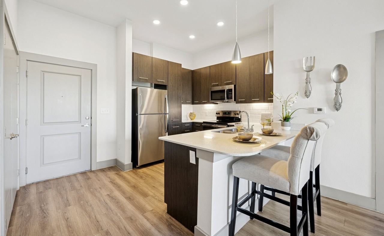 Argon - Photo 5 of 44