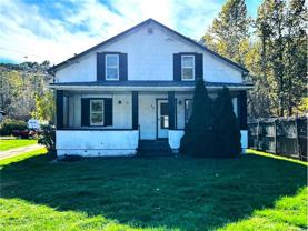 828 Cove Rd - Photo 1 of 1