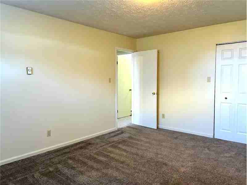 200 Fernwood Rd #38 - Photo 7 of 9