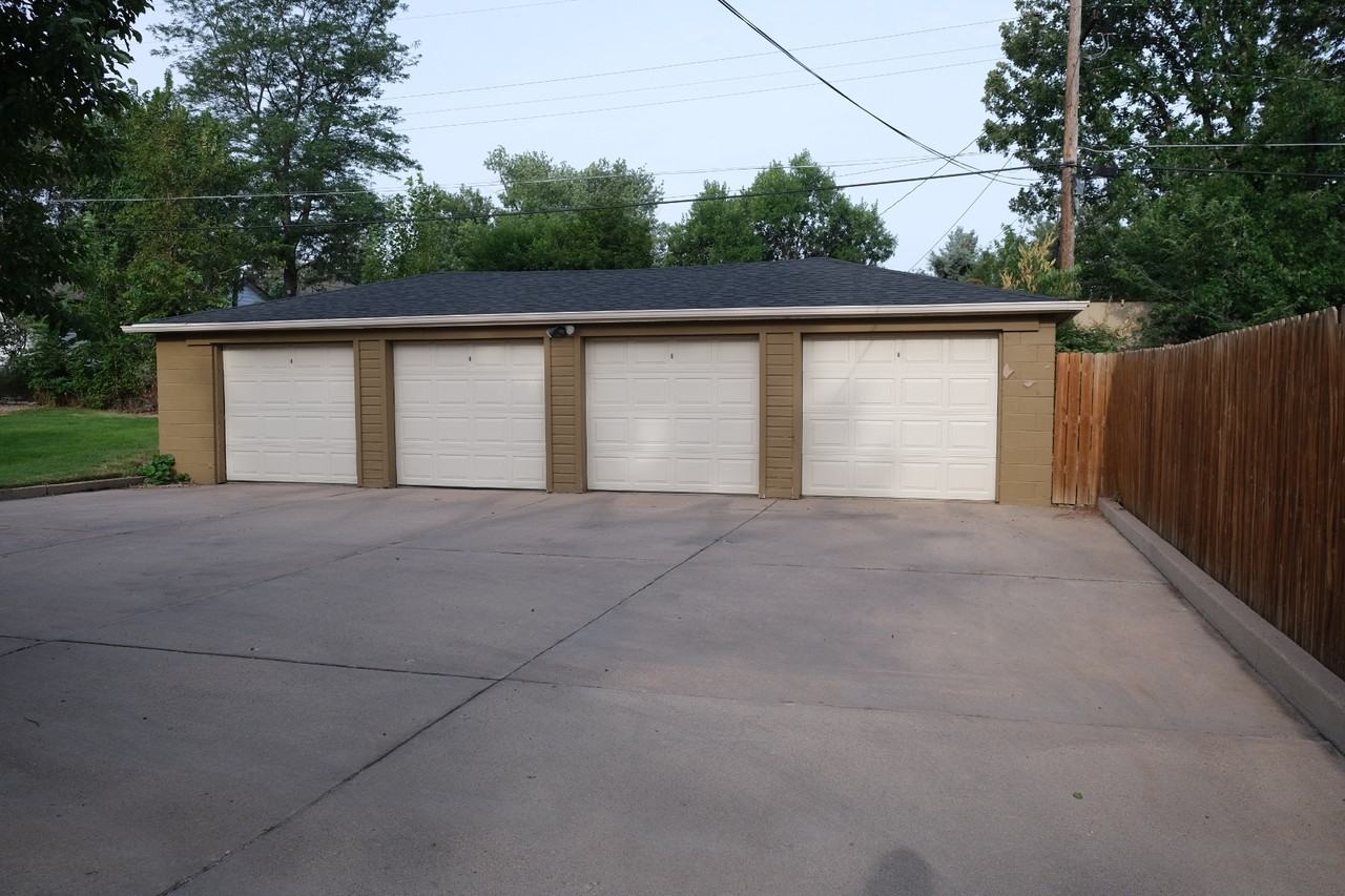 1725 18th Avenue - Photo 4 of 9