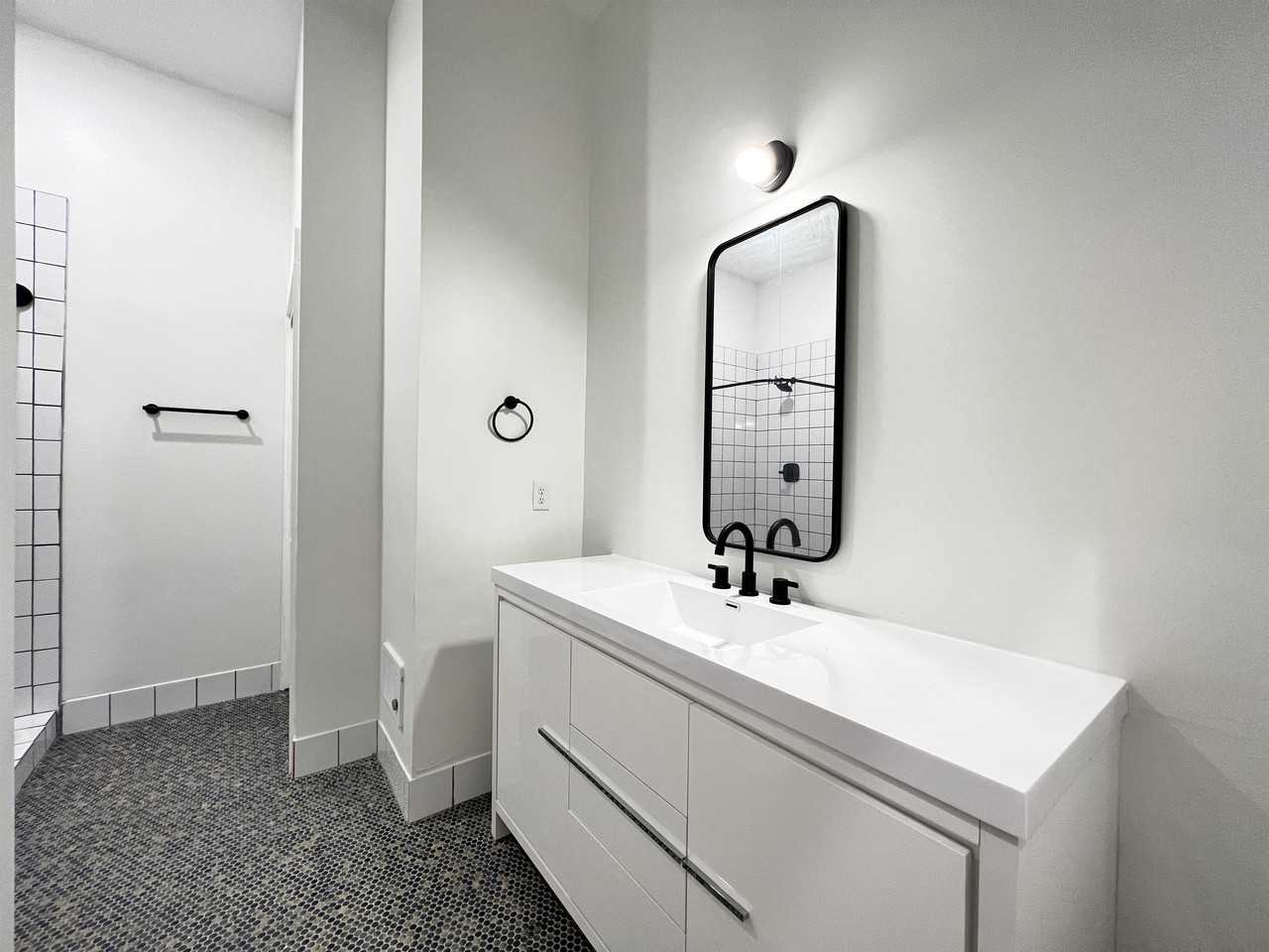 OH_AM_Pendleton Lofts - Photo 4 of 10