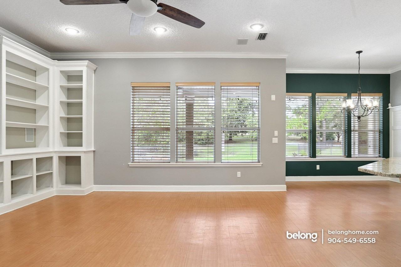 85053 Sagaponack Dr - Photo 6 of 19