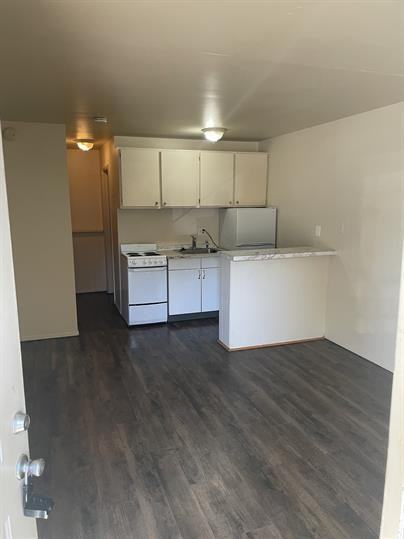 225 North Sherwood Street - Photo 2 of 16