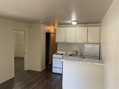 225 North Sherwood Street - Photo 3 of 16