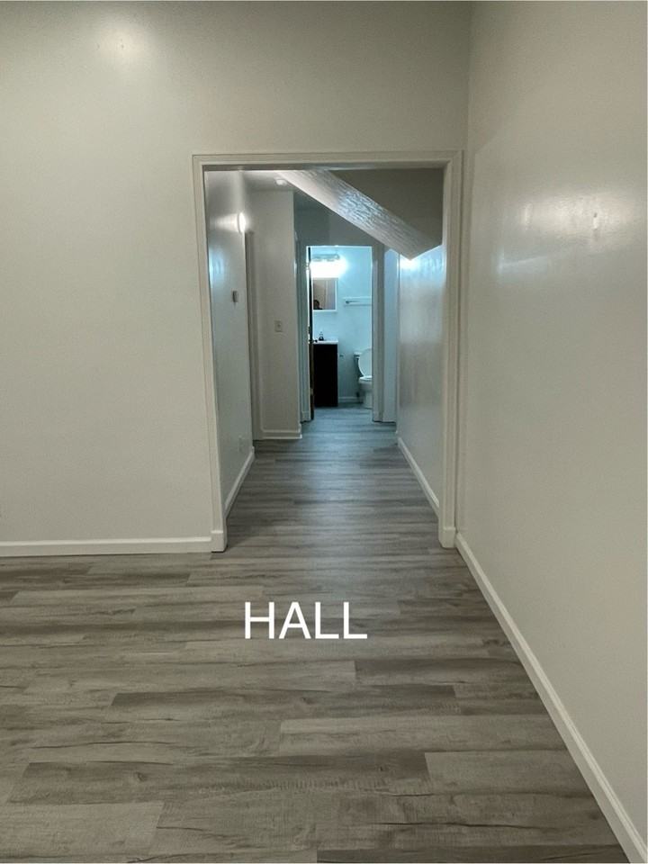 AND: 13th: 231: Apartment Building - Photo 4 of 12