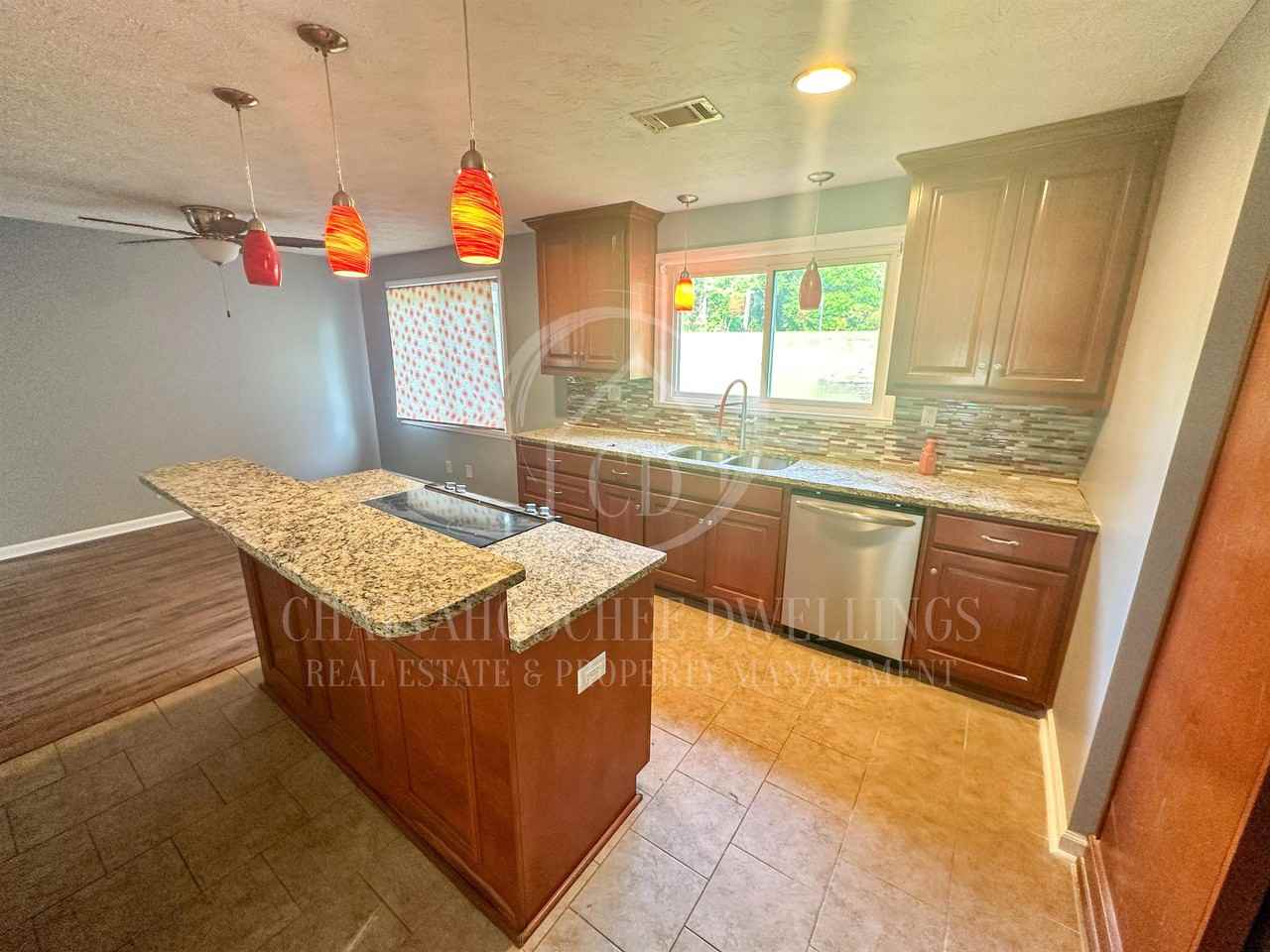 4404 Summerville Road - Photo 5 of 9