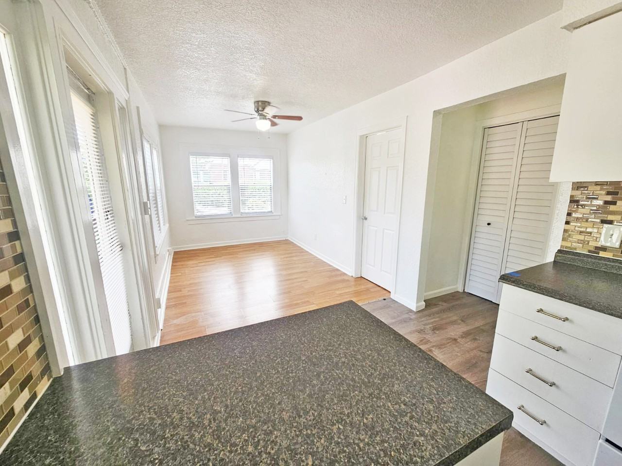 304 2nd Avenue South - Photo 5 of 15