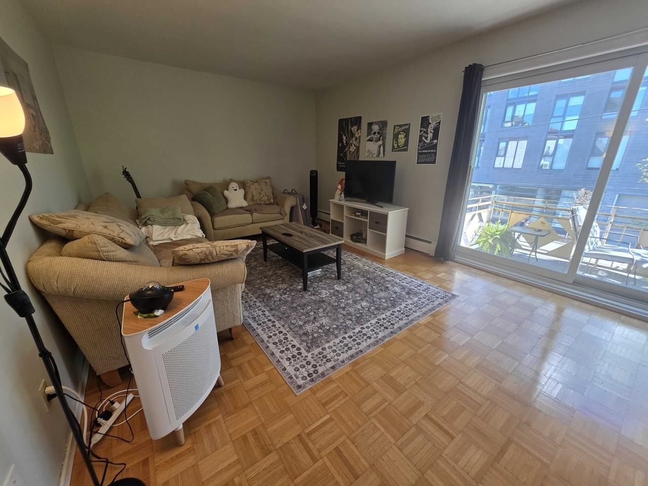 332 University Ave - Photo 2 of 11