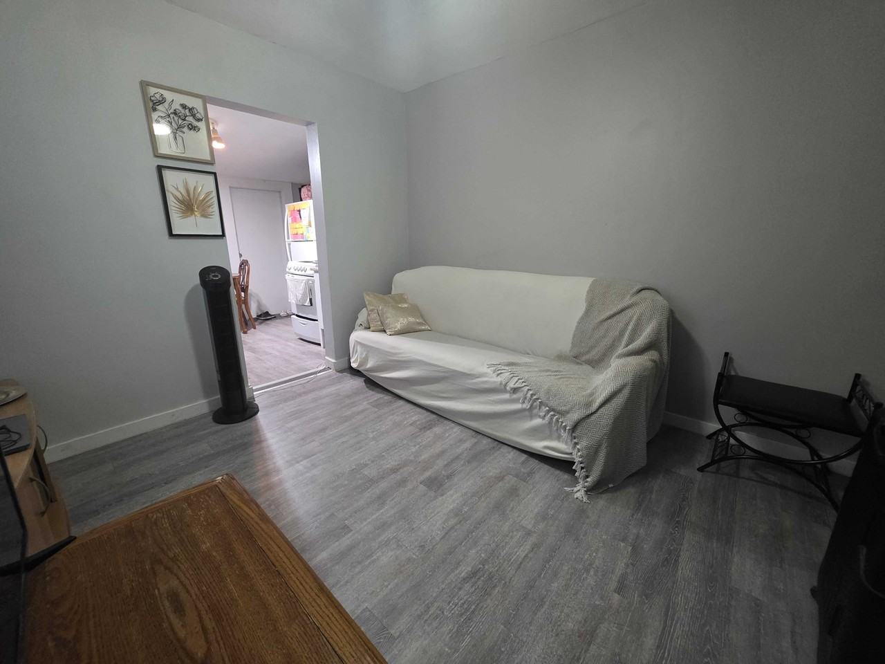 555 Division Street - Photo 2 of 10