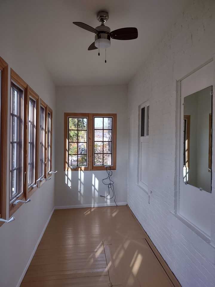 326 Butler St - Photo 3 of 19