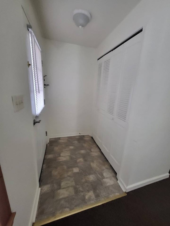 20 South Main Street - Photo 3 of 11