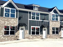 featured image of 1003 Lafayette Road