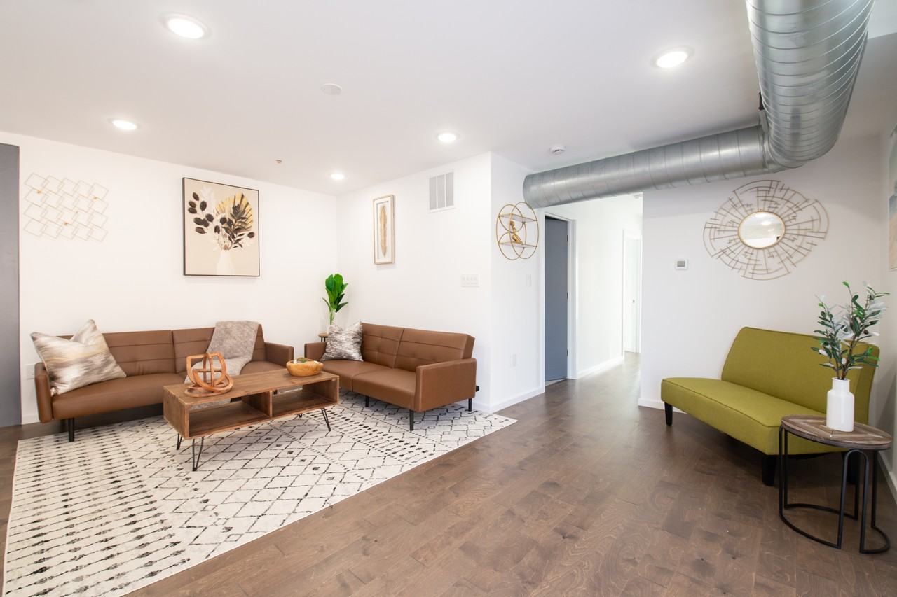 2059 Germantown Avenue - Photo 2 of 19