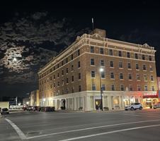 featured image of 200 S Main St