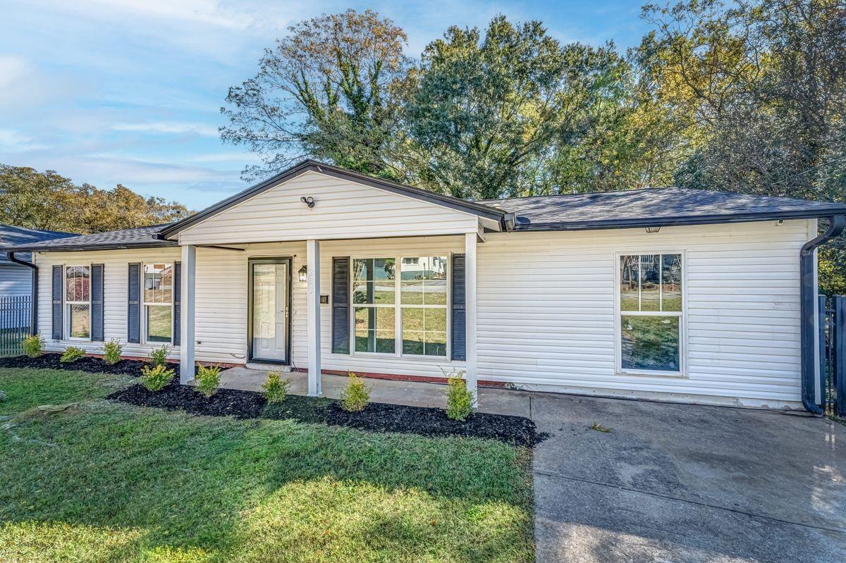 283 E Hampton Ave - Photo 2 of 30