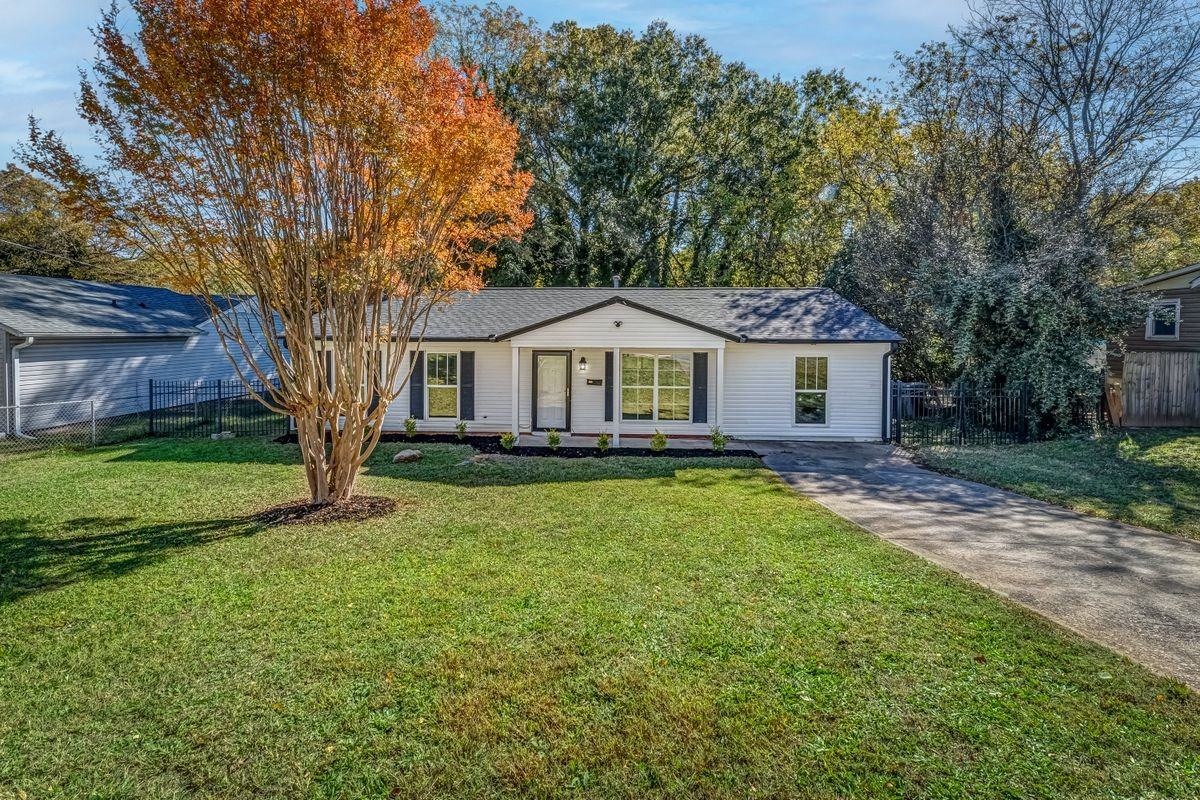 283 E Hampton Ave - Photo 3 of 30