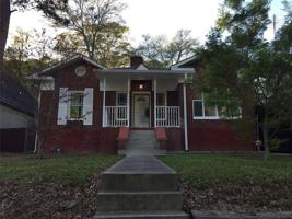 featured image of 652 S Evelyn Pl Nw