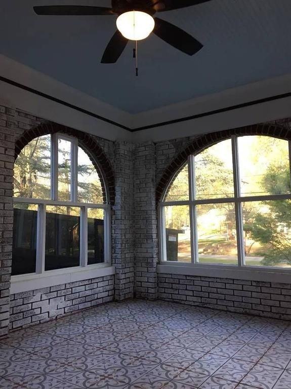 652 S Evelyn Pl Nw - Photo 2 of 7