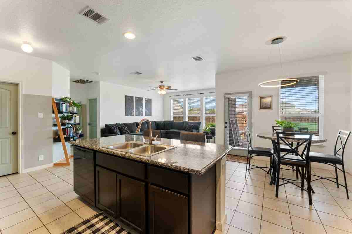 1367 Fall Cover - Photo 2 of 22