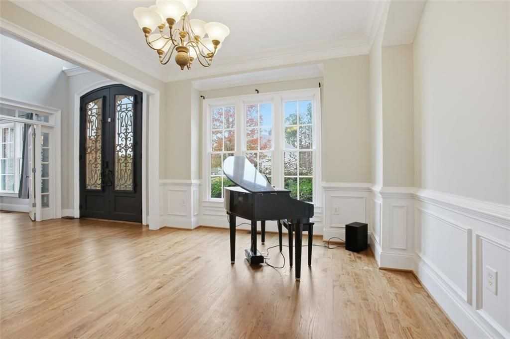 845 Botanica Way - Photo 6 of 36