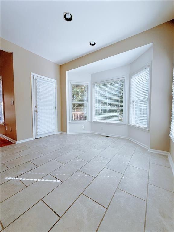 3332 Drawbridge Ter - Photo 7 of 28