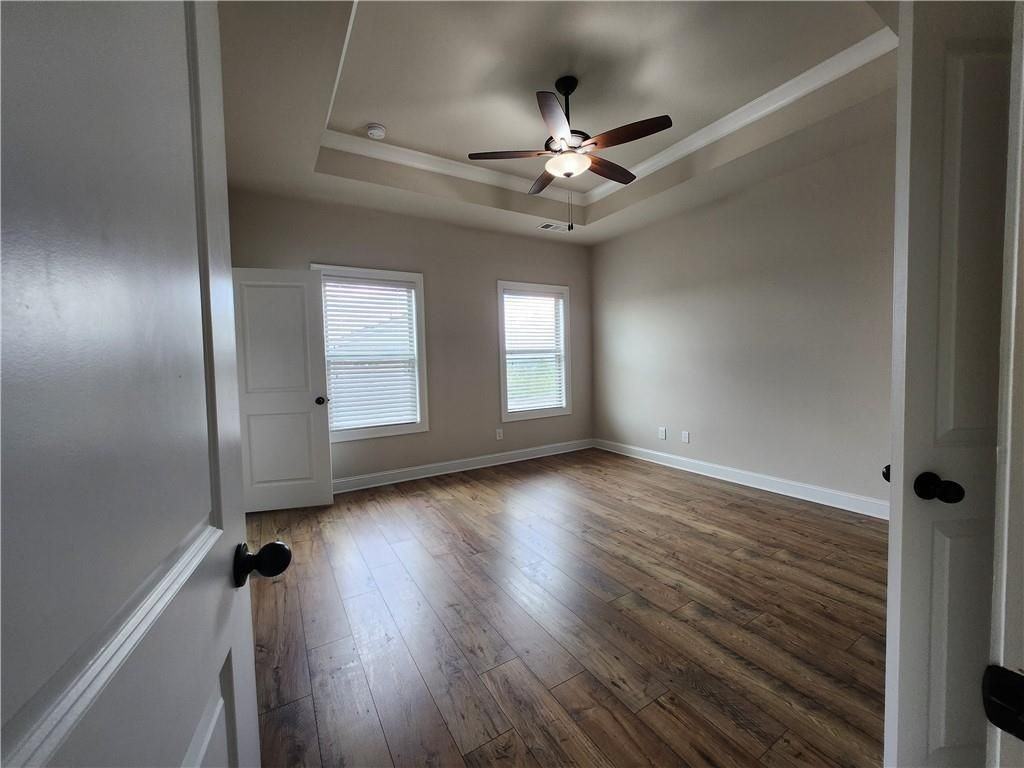 1323 Faircrest Way - Photo 7 of 29