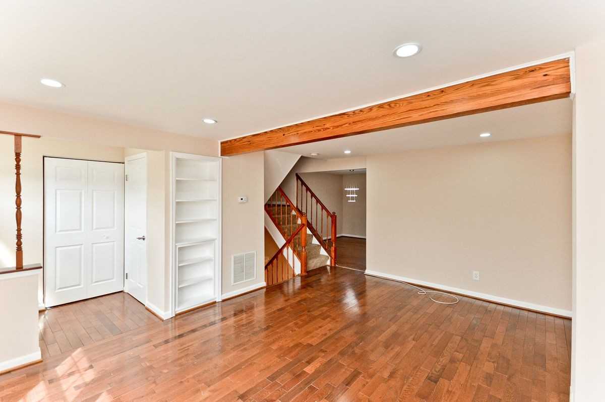 11430 Horse Soldier Pl - Photo 2 of 9