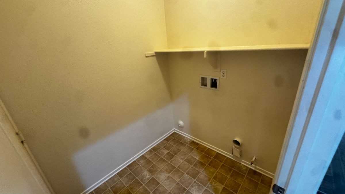 5419 Woodard Ridge Dr - Photo 4 of 18