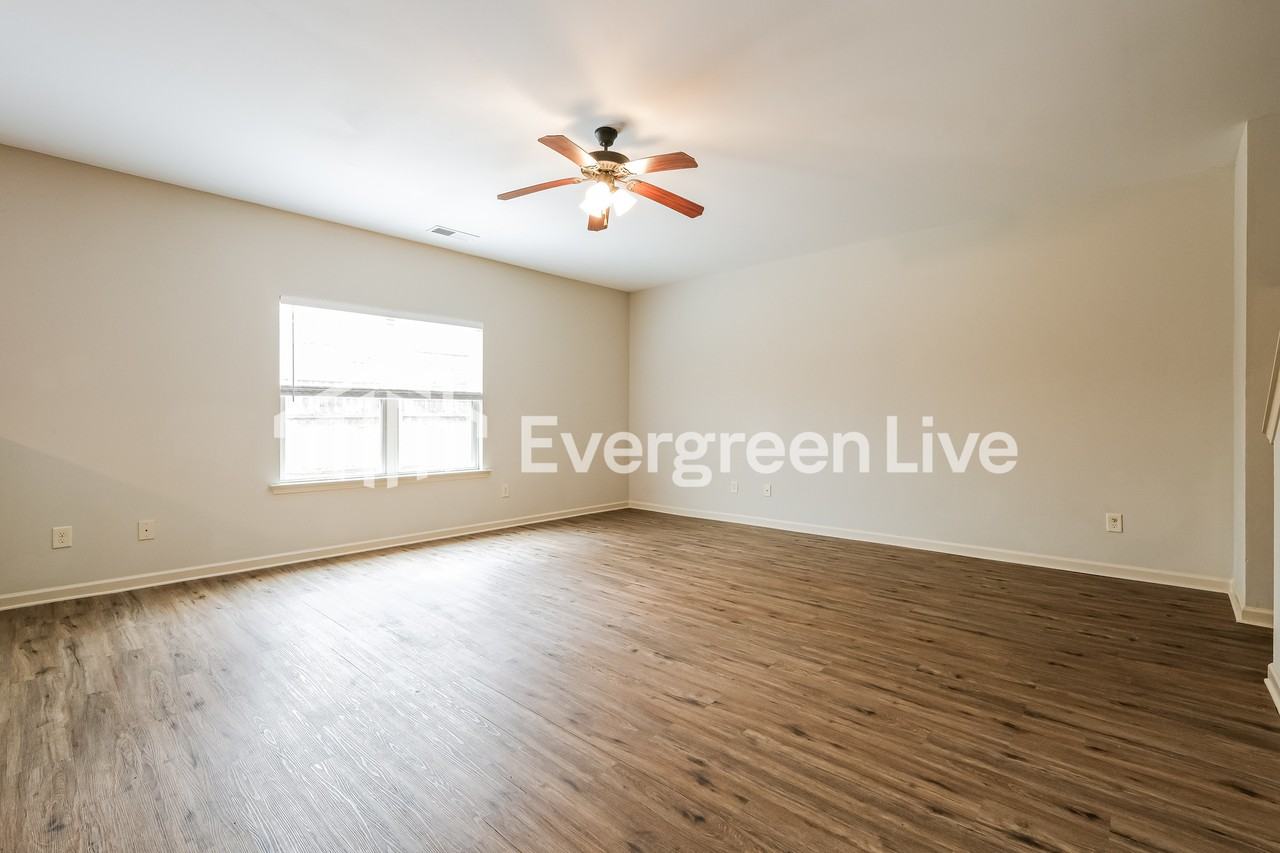 138 High Point Way - Photo 4 of 16